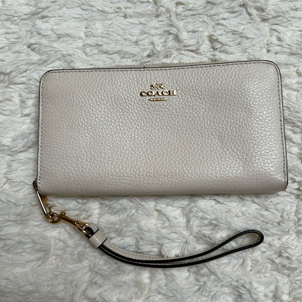 NWOT Coach wristlet wallet